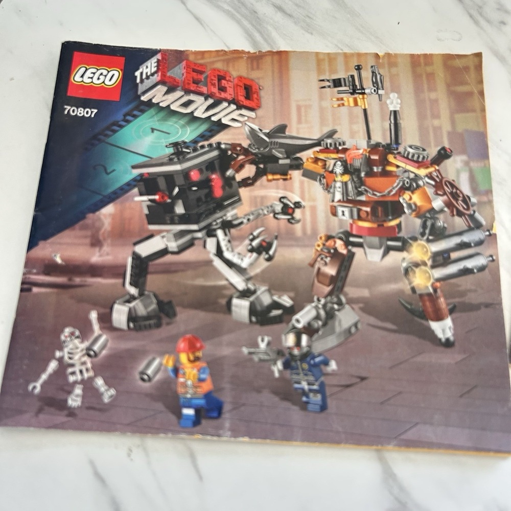 Lego The Lego‎ Movie Manuals Instructions 70801 & 70807 - Picture 2 of 3